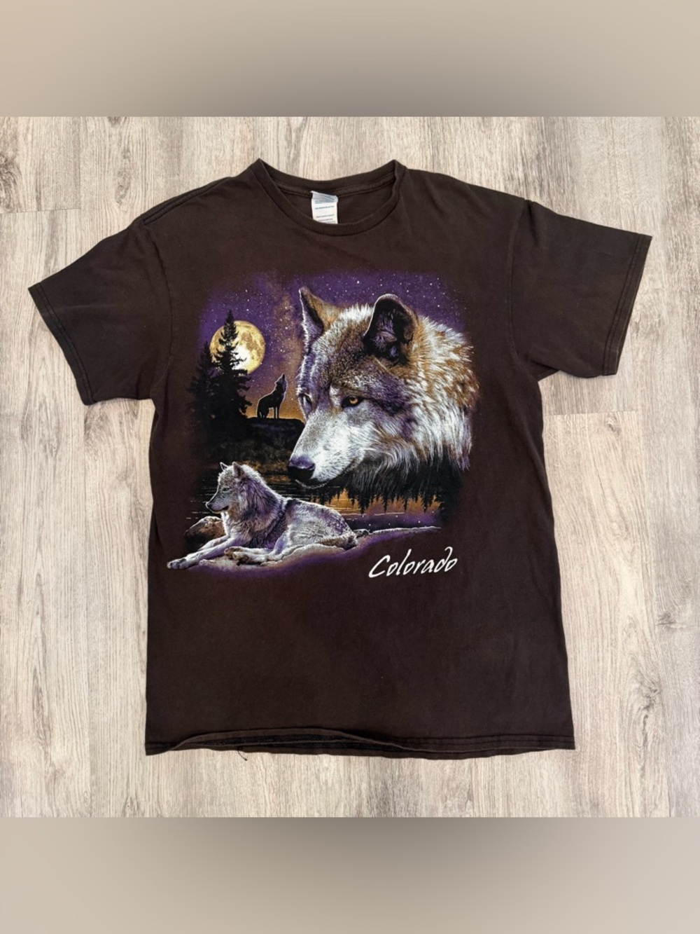 Wolf Graphic Tee Colorado Nature Moon T Shirt‎ Size Medium